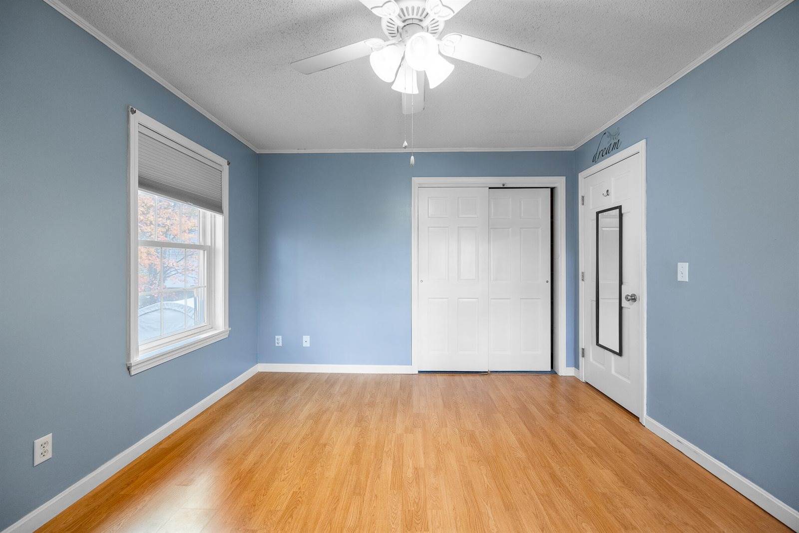 42 Yankee Avenue, Bangor, ME 04401