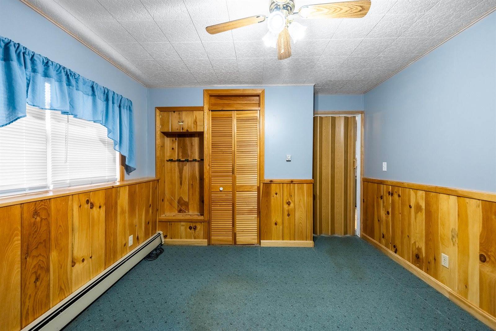 42 Yankee Avenue, Bangor, ME 04401