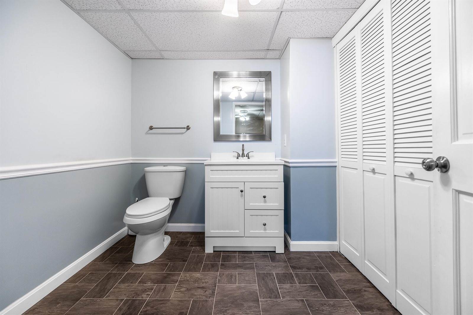 42 Yankee Avenue, Bangor, ME 04401