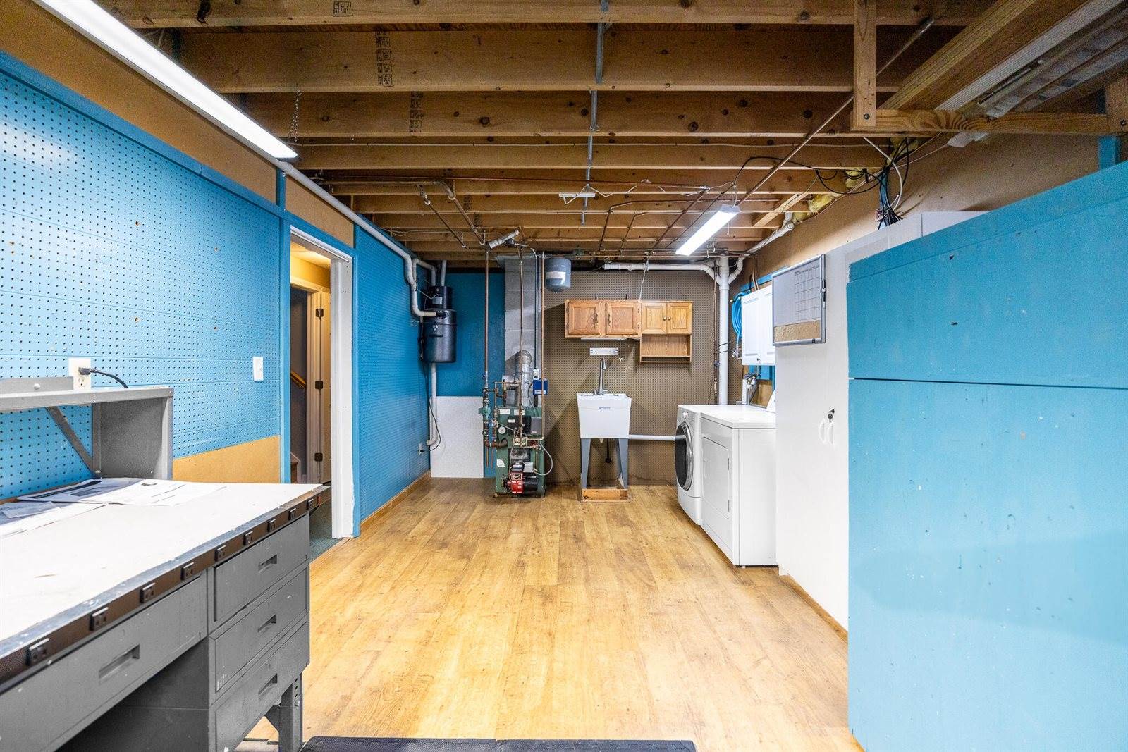 42 Yankee Avenue, Bangor, ME 04401