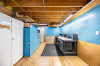 42 Yankee Avenue, Bangor, ME 04401