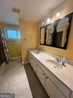 527 Sullivan Road, Warner Robins, GA 31093