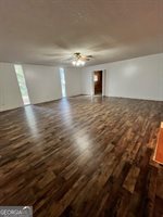 527 Sullivan Road, Warner Robins, GA 31093