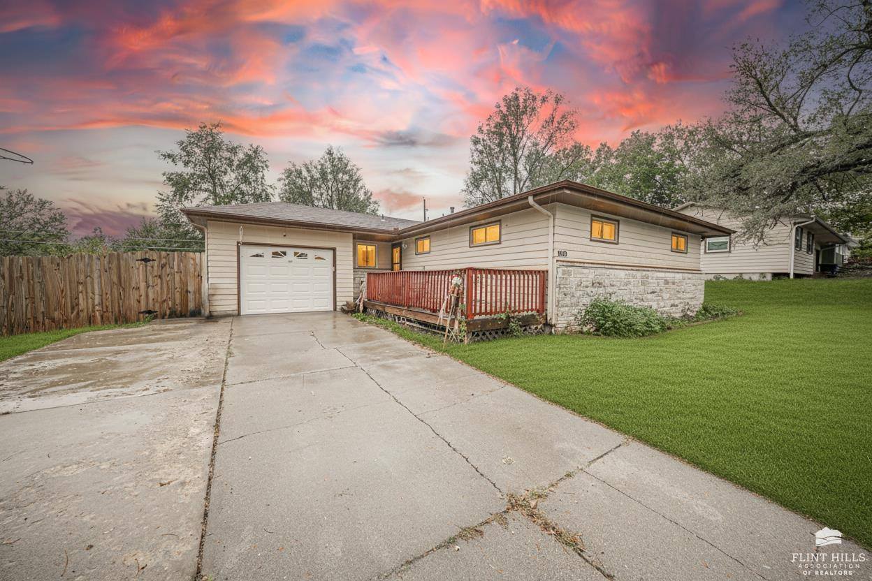 1009 Wainwright Street, Junction City, KS 66441