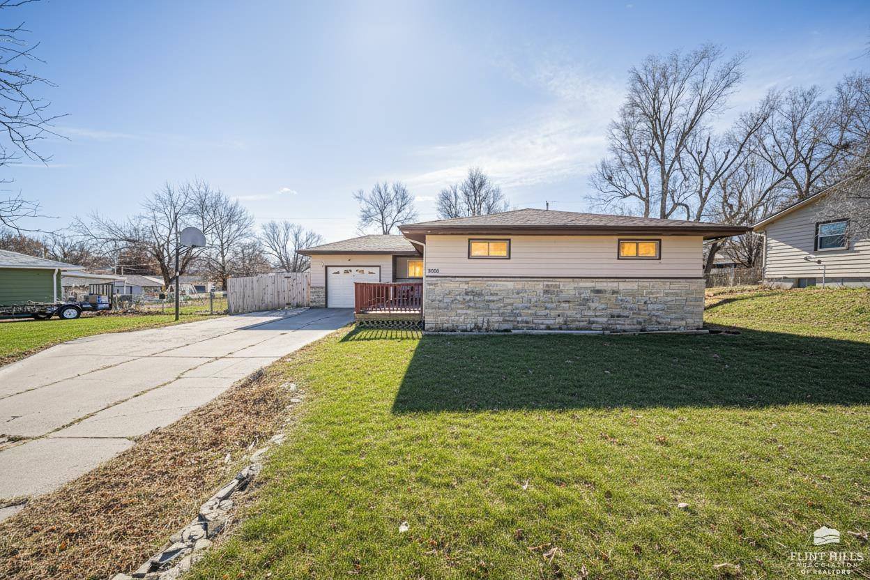 1009 Wainwright Street, Junction City, KS 66441