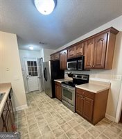 208 Sugarloaf Parkway, Perry, GA 31069