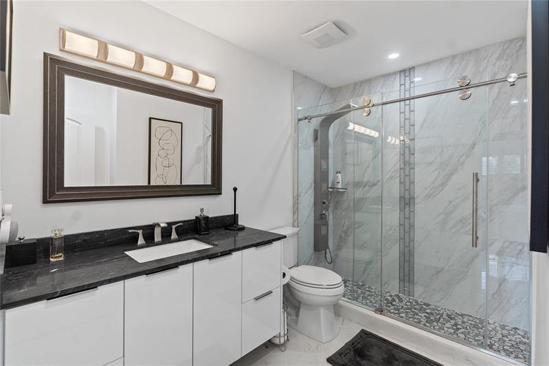 300 Diplomat Pkwy 616, Hallandale Beach, FL 33009