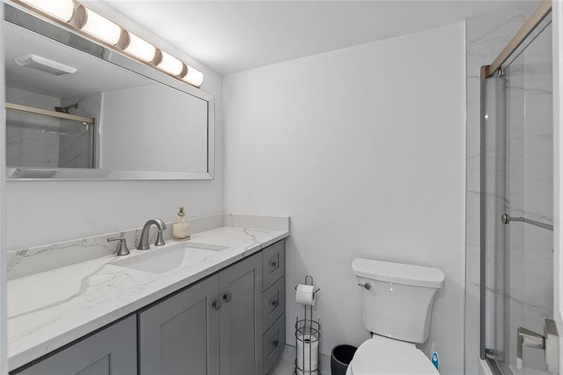 300 Diplomat Pkwy 616, Hallandale Beach, FL 33009