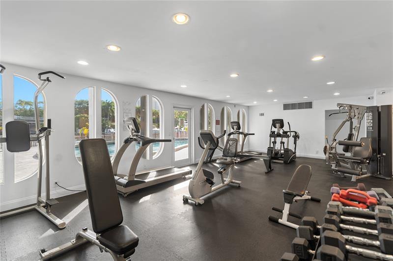 300 Diplomat Pkwy 616, Hallandale Beach, FL 33009