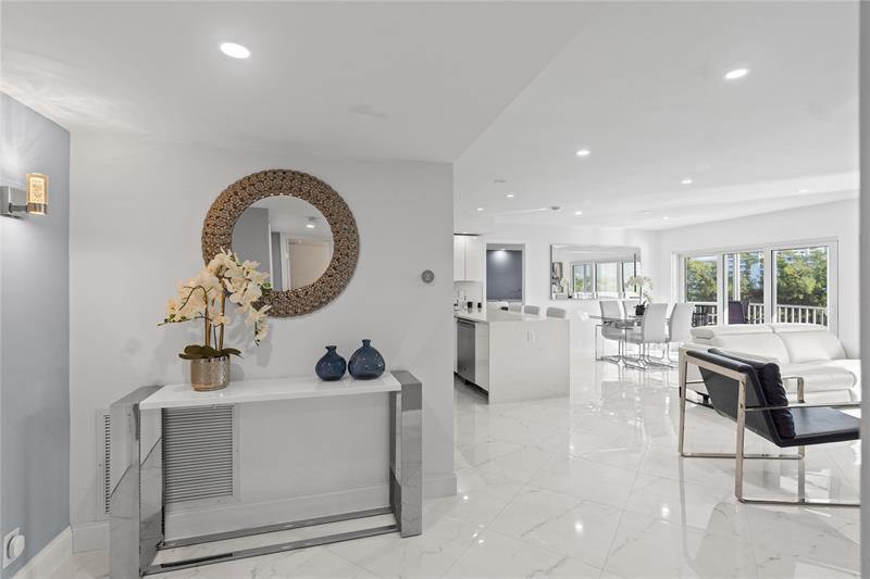 300 Diplomat Pkwy 616, Hallandale Beach, FL 33009