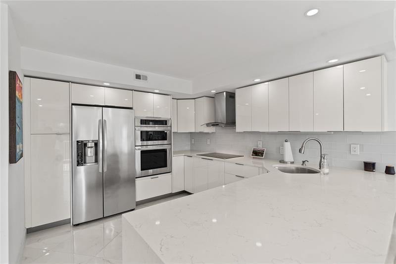 300 Diplomat Pkwy 616, Hallandale Beach, FL 33009