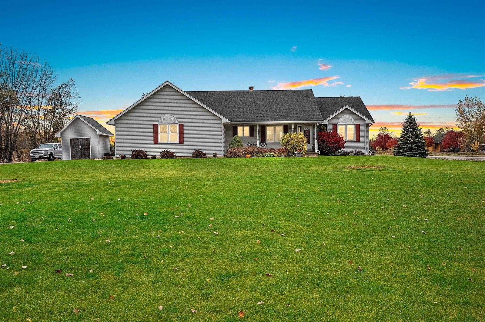 1260 South Pine Tree Road, De Pere, WI 54115