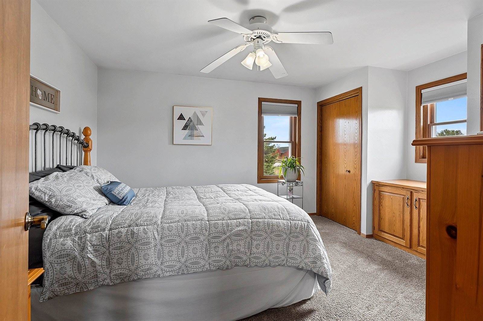 1260 South Pine Tree Road, De Pere, WI 54115