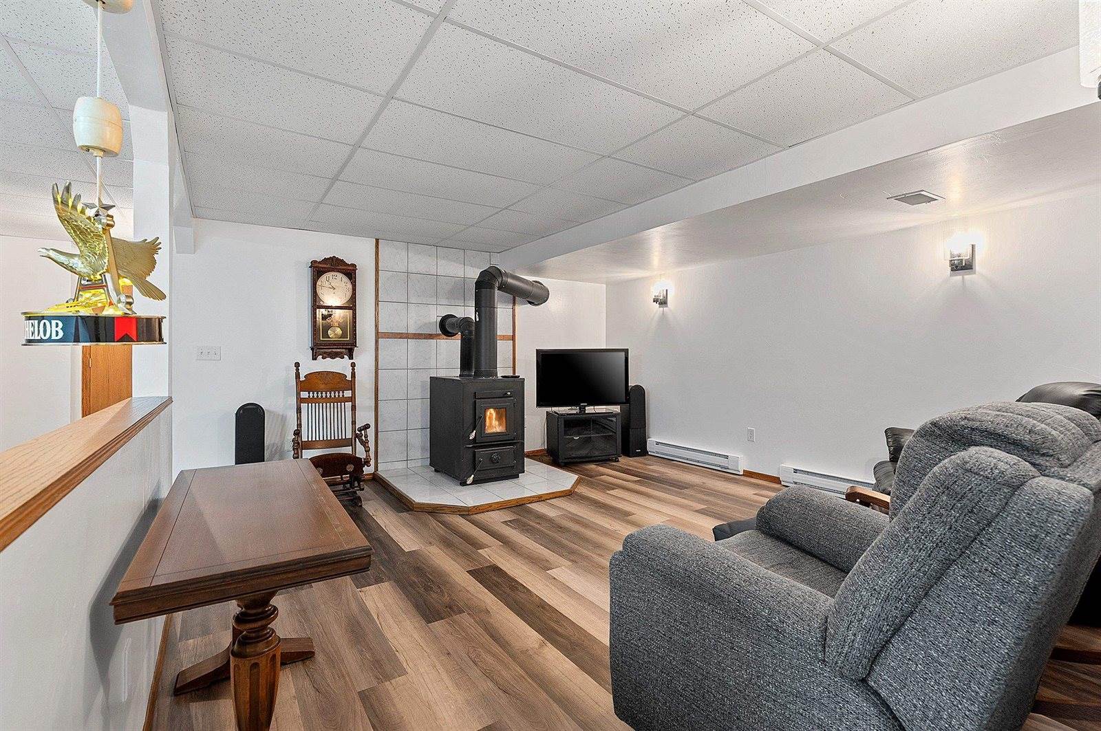 1260 South Pine Tree Road, De Pere, WI 54115