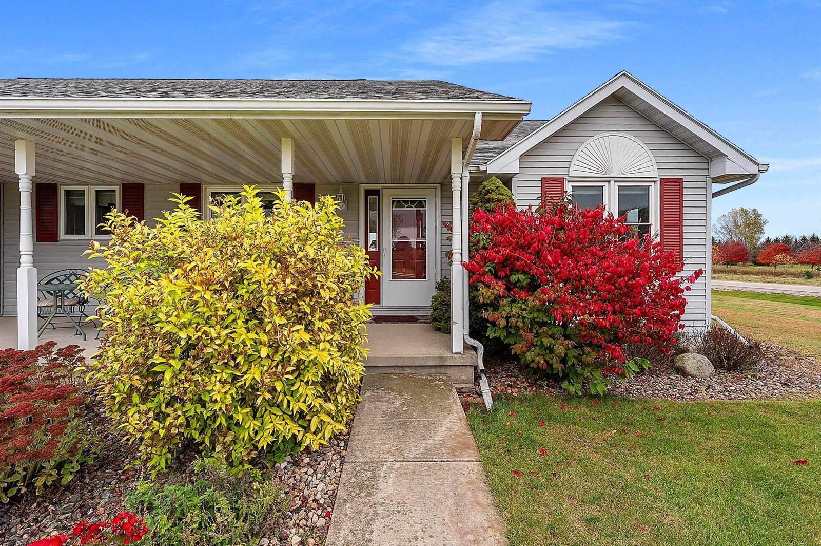 1260 South Pine Tree Road, De Pere, WI 54115