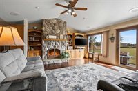 1260 South Pine Tree Road, De Pere, WI 54115