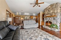 1260 South Pine Tree Road, De Pere, WI 54115