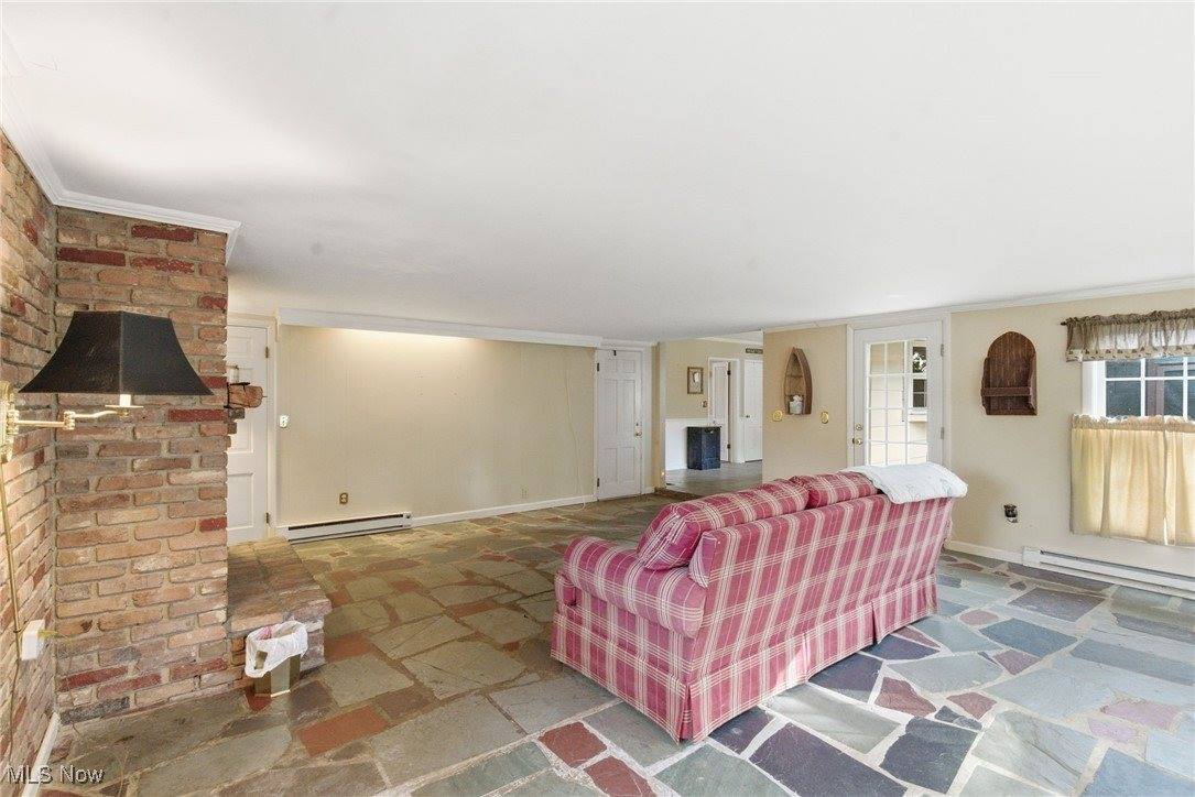 1209 Greenacre Drive, Cambridge, OH 43725