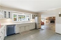 1209 Greenacre Drive, Cambridge, OH 43725