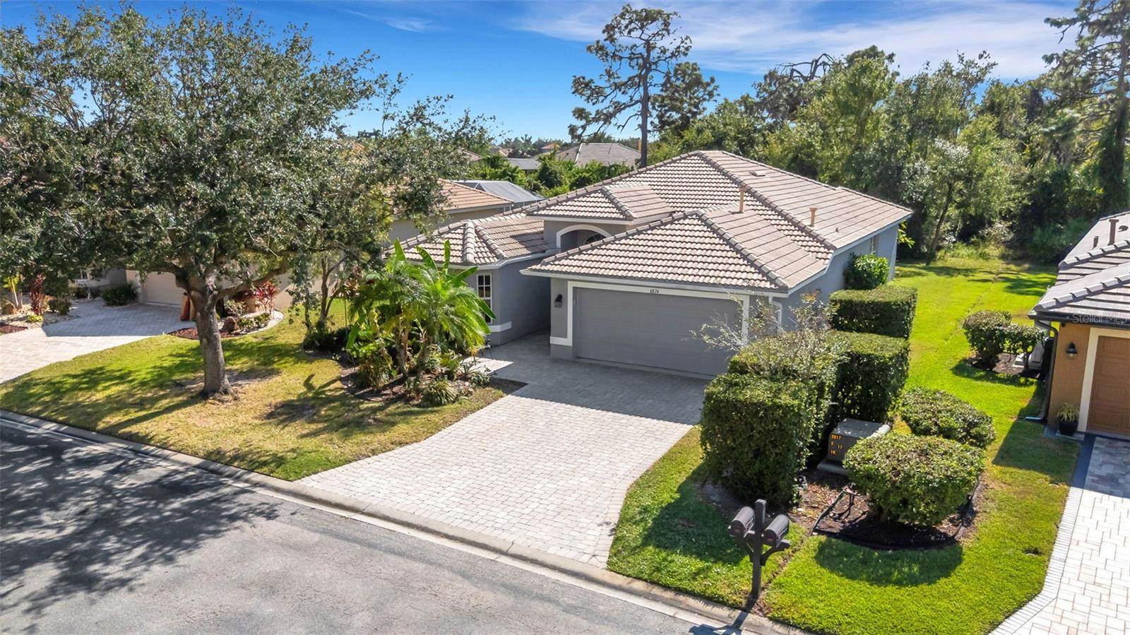 6874 74th Street Circle East, Bradenton, FL 34203