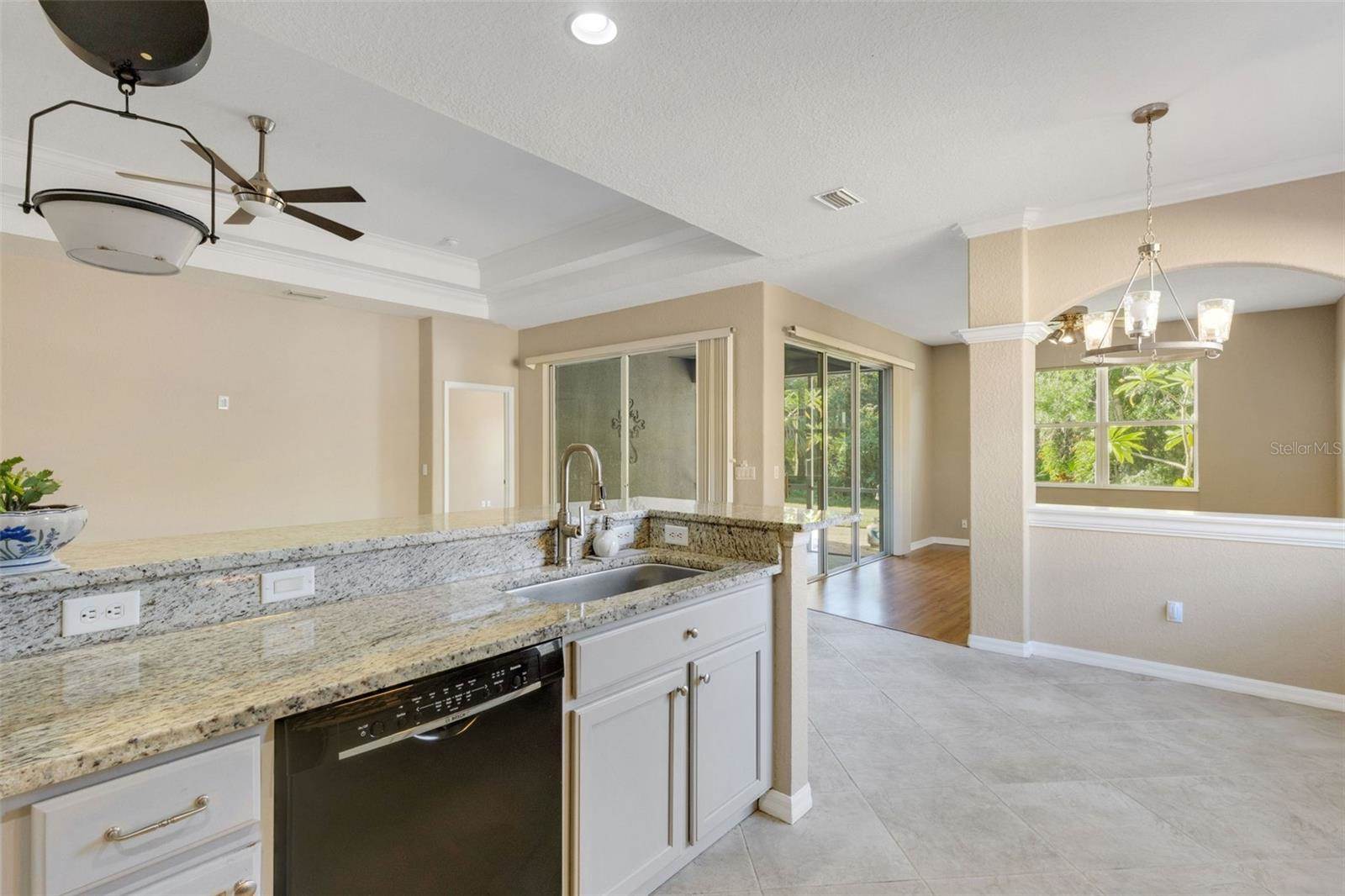 6874 74th Street Circle East, Bradenton, FL 34203