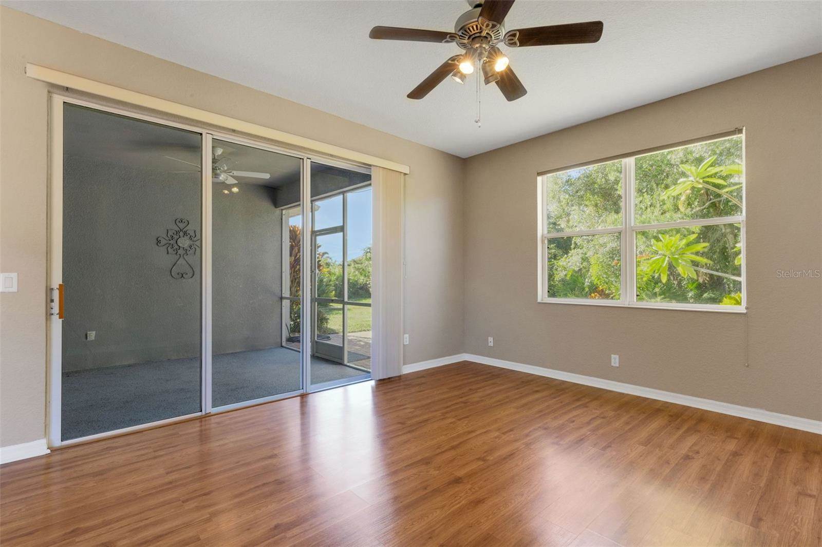 6874 74th Street Circle East, Bradenton, FL 34203