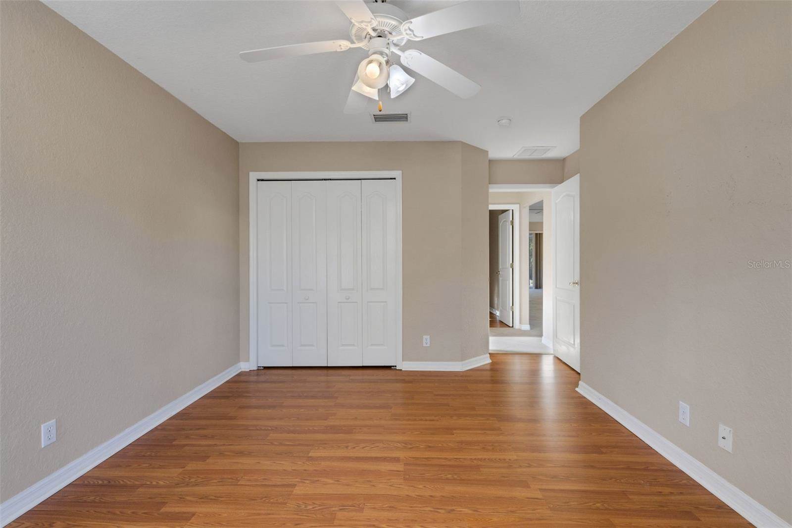 6874 74th Street Circle East, Bradenton, FL 34203