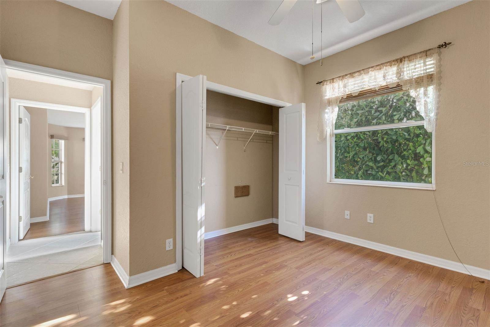 6874 74th Street Circle East, Bradenton, FL 34203