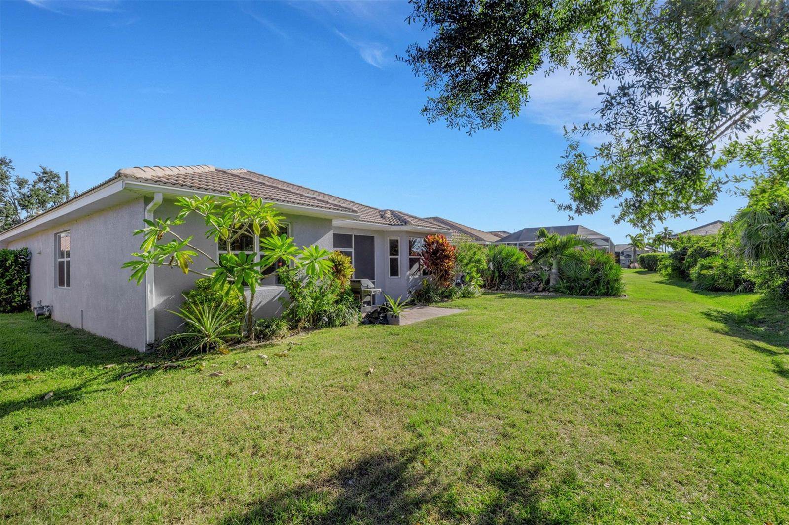 6874 74th Street Circle East, Bradenton, FL 34203