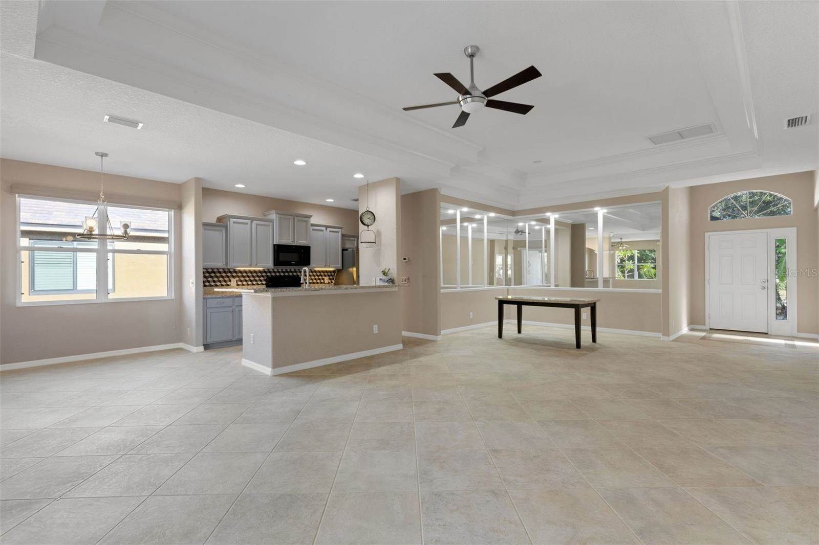 6874 74th Street Circle East, Bradenton, FL 34203