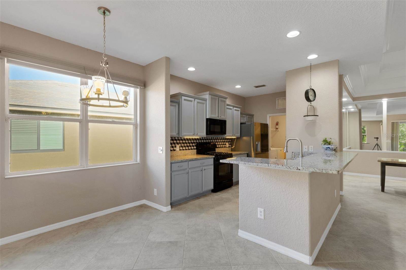 6874 74th Street Circle East, Bradenton, FL 34203