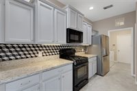 6874 74th Street Circle East, Bradenton, FL 34203