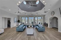 6874 74th Street Circle East, Bradenton, FL 34203