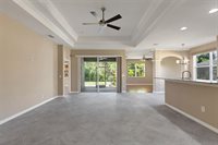 6874 74th Street Circle East, Bradenton, FL 34203