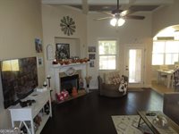 102 North Haven Lane, Perry, GA 31069