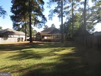 102 North Haven Lane, Perry, GA 31069