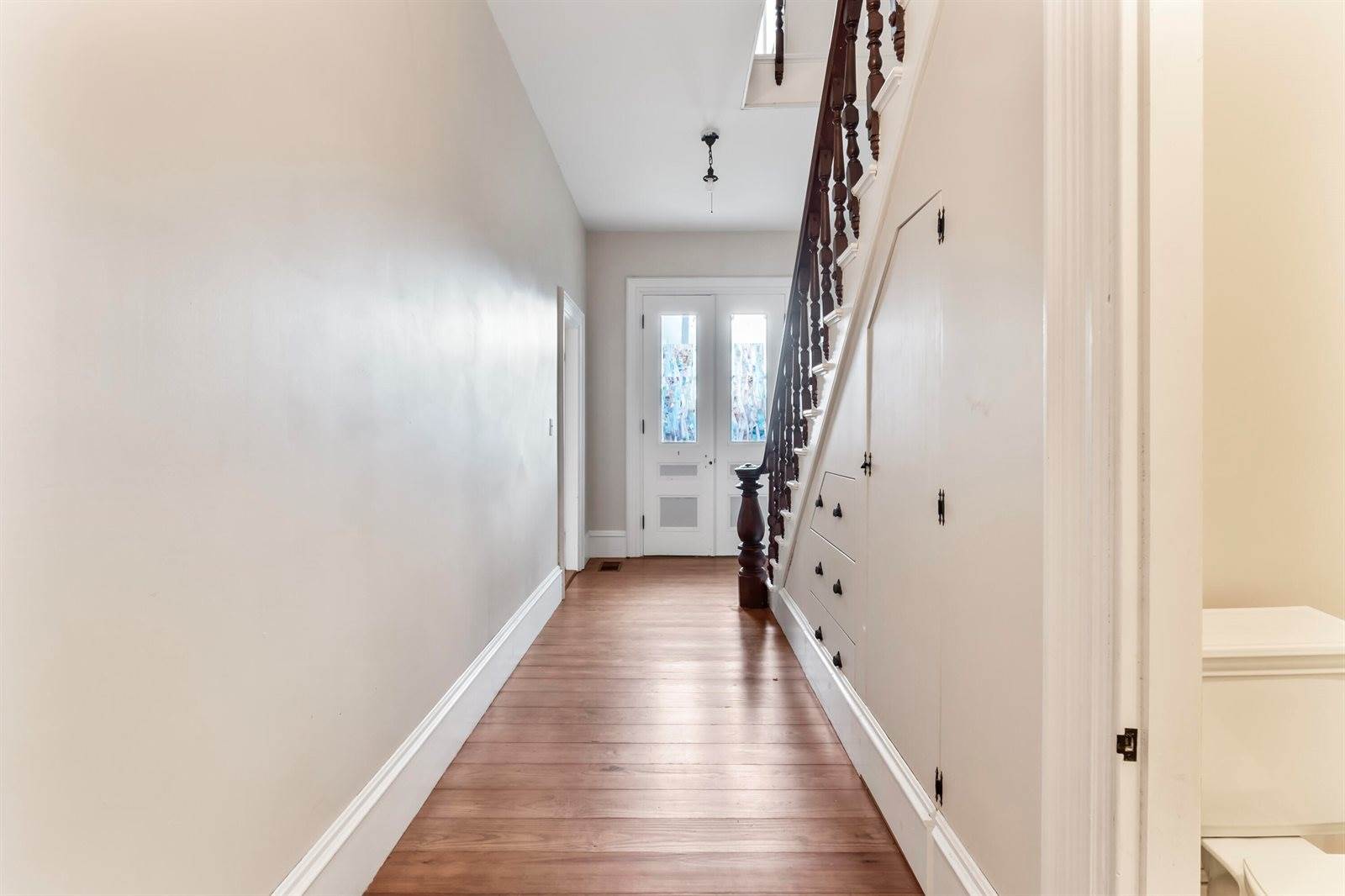 27 Gardiner Street, Richmond, ME 04357