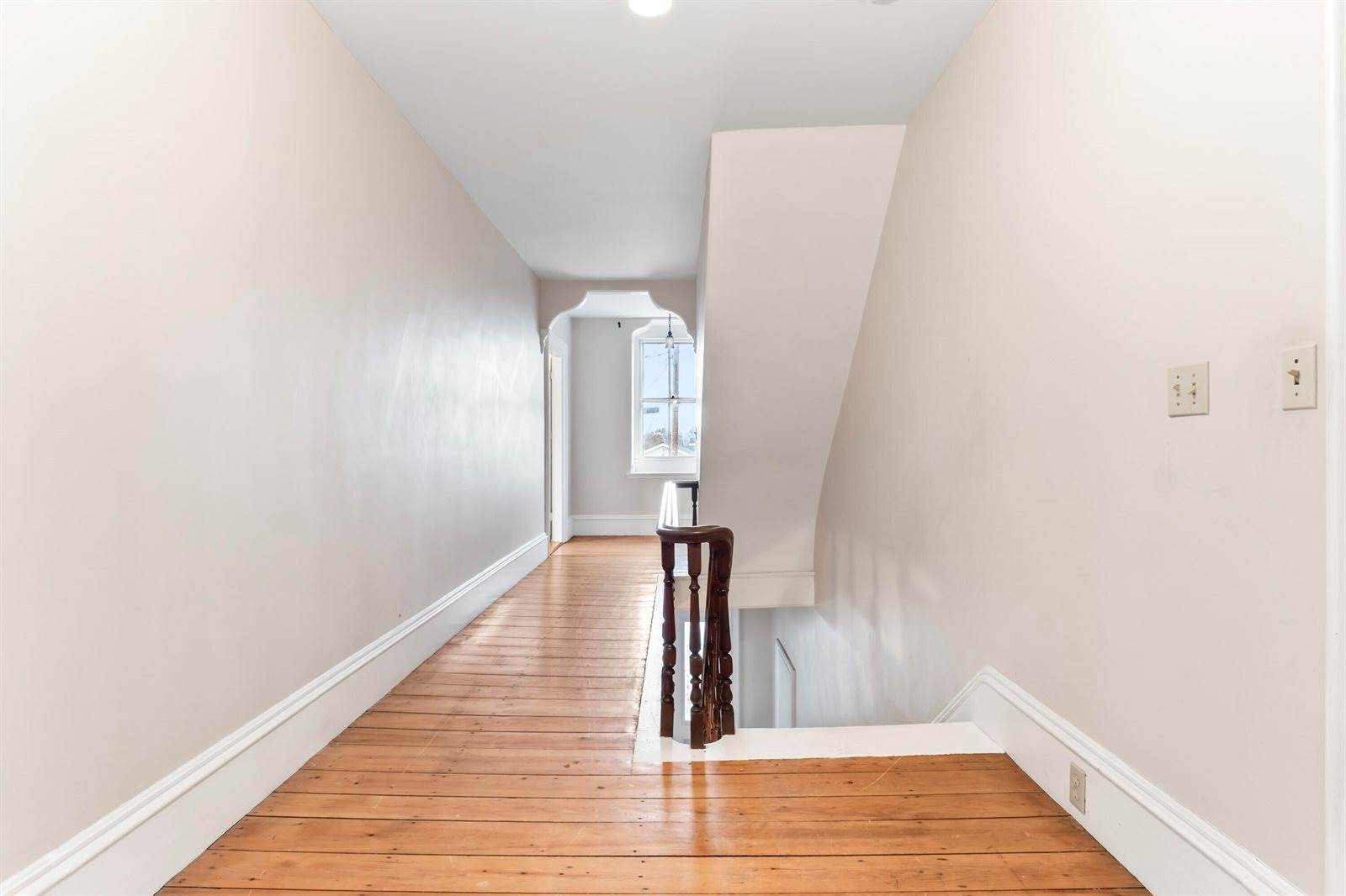 27 Gardiner Street, Richmond, ME 04357