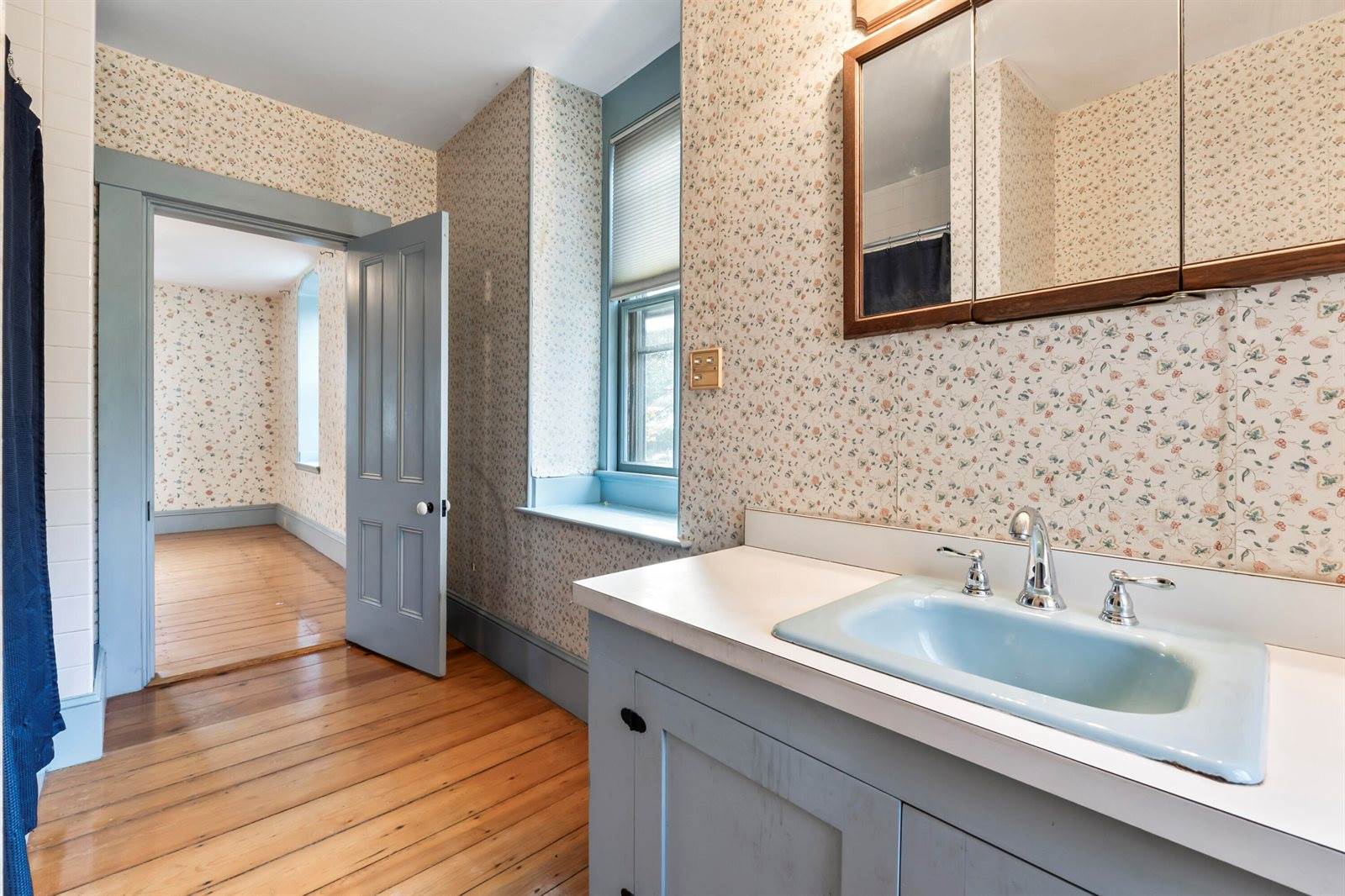 27 Gardiner Street, Richmond, ME 04357