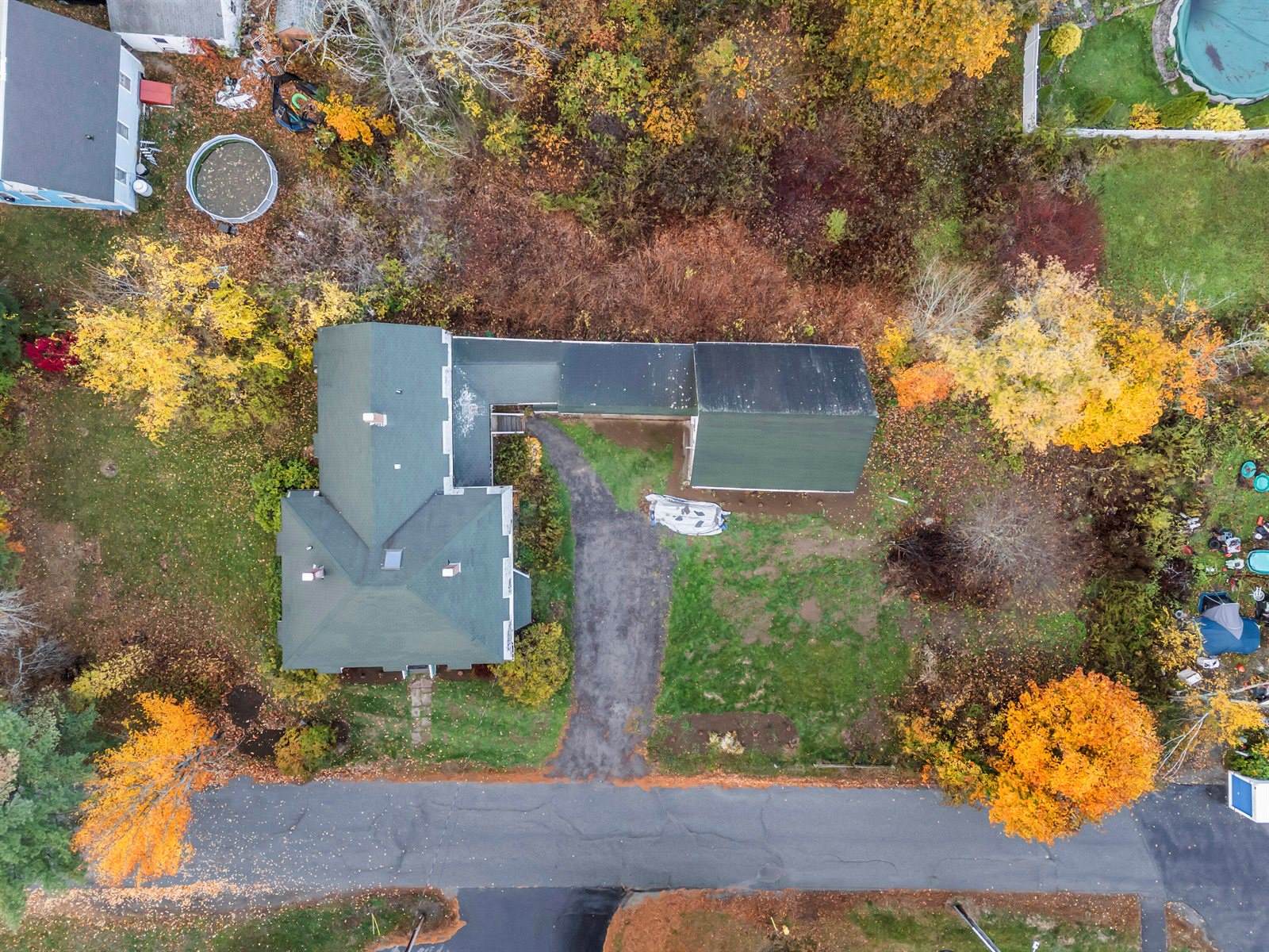 27 Gardiner Street, Richmond, ME 04357