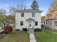 312 S Palmetto Avenue, Marshfield, WI 54449