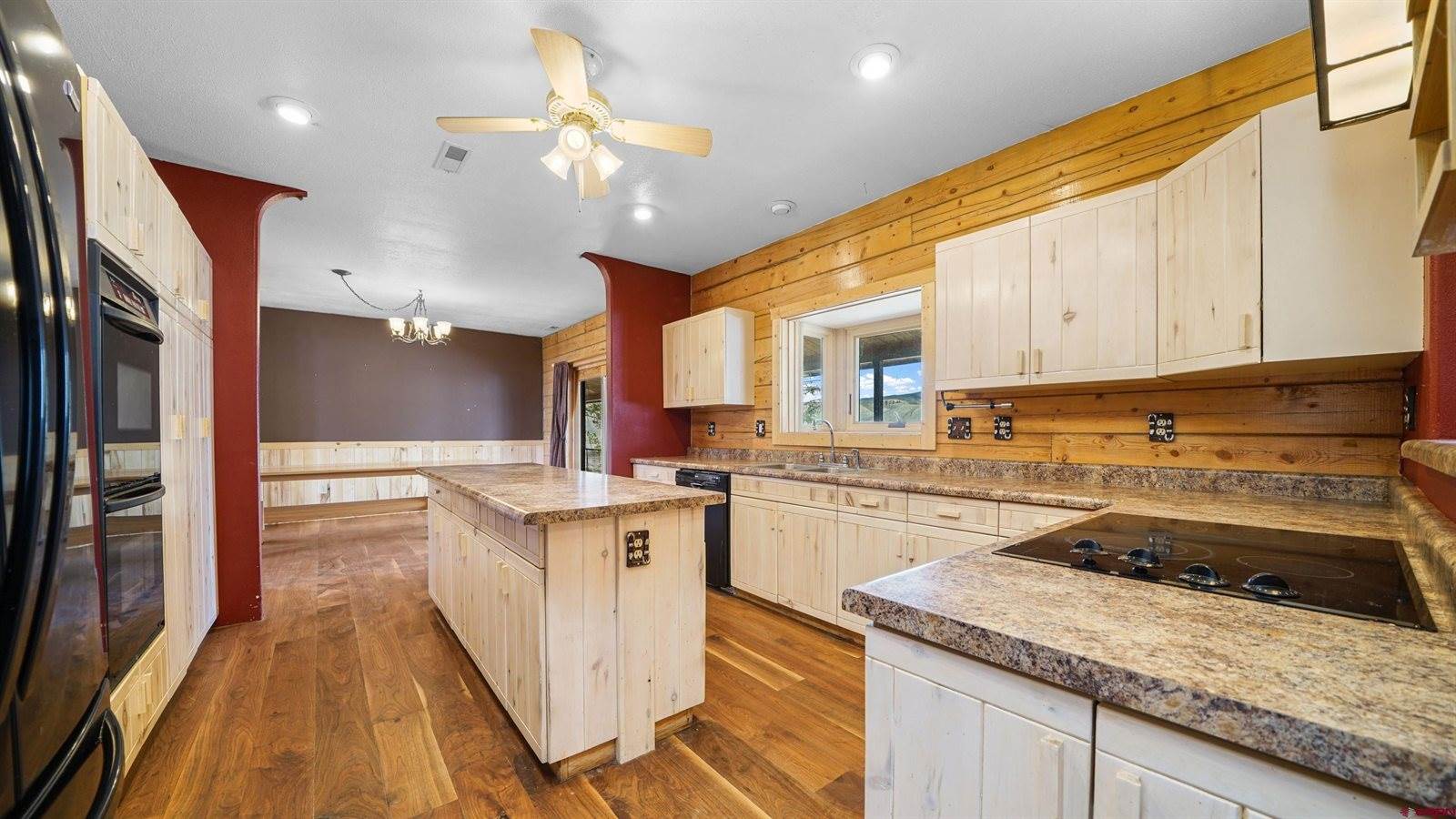 863 1400 Lane, Delta, CO 81416