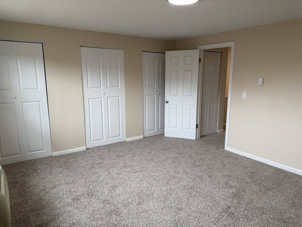 540 Granby Rd, South Hadley, MA 01075