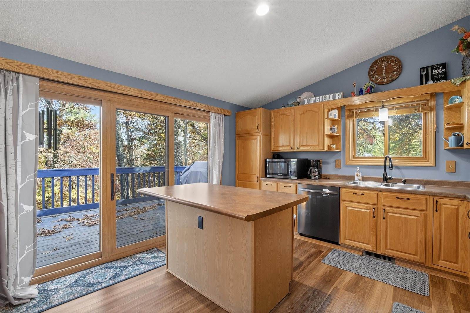 1651 Kingswood Trail, Nekoosa, WI 54457