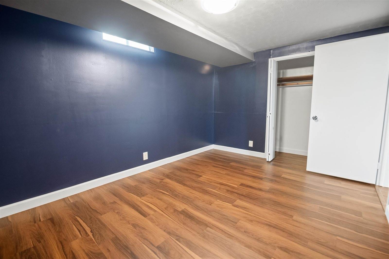 1939 North Farmstead St, Wichita, KS 67208