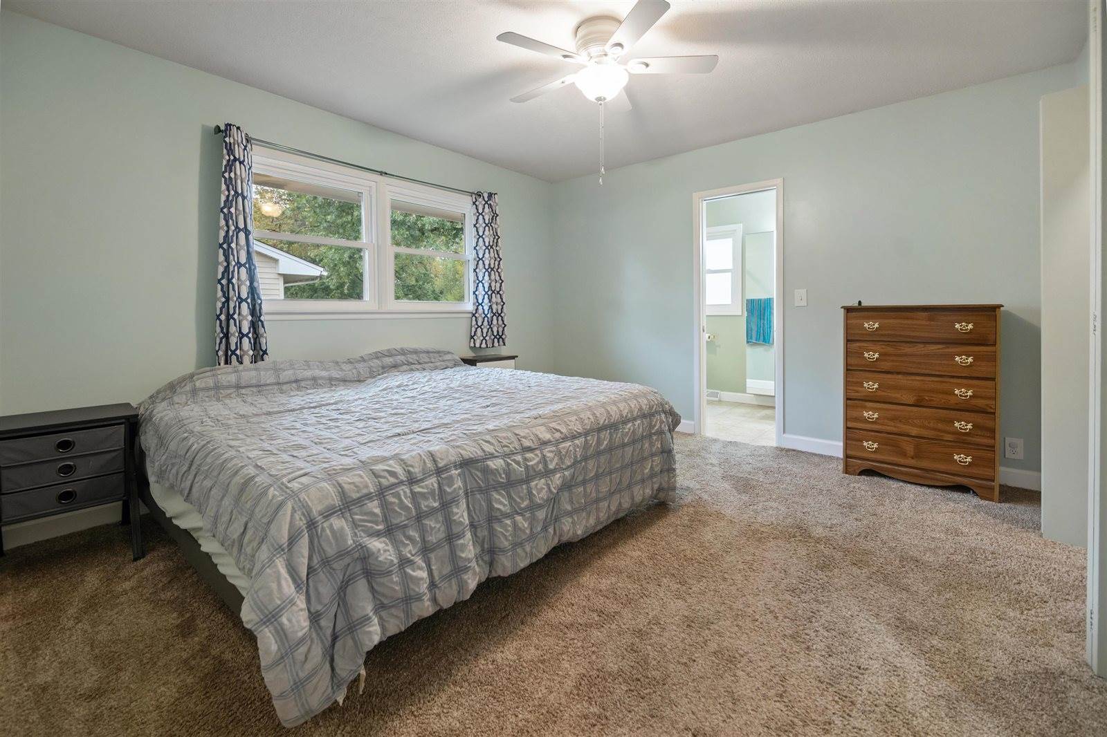 1939 North Farmstead St, Wichita, KS 67208