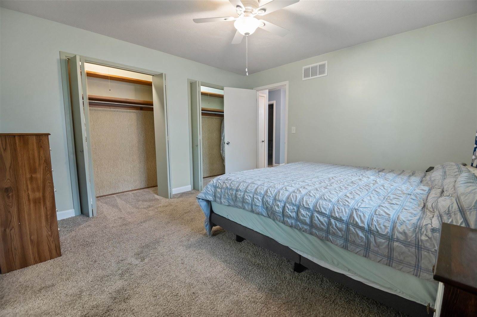 1939 North Farmstead St, Wichita, KS 67208