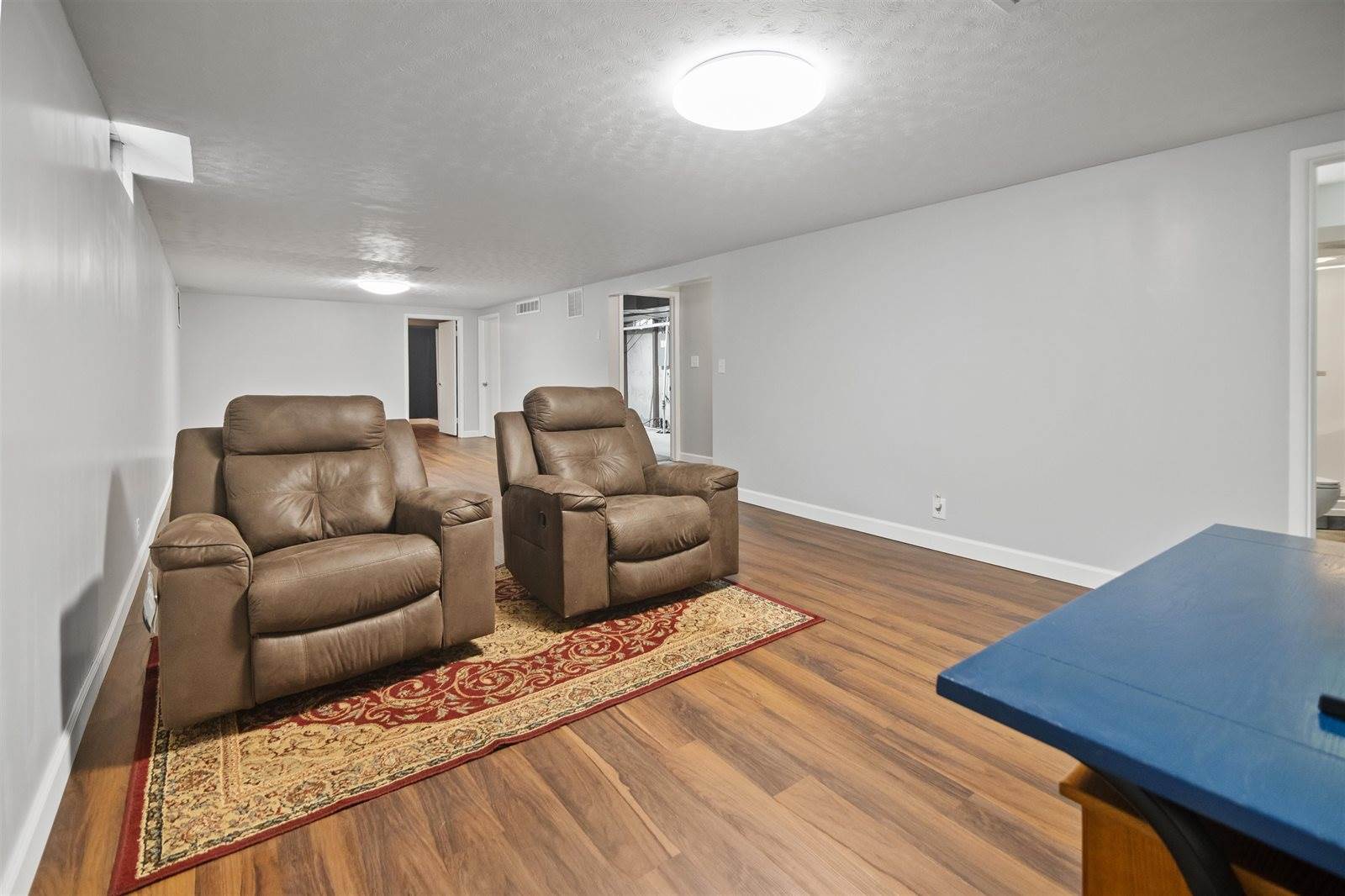 1939 North Farmstead St, Wichita, KS 67208