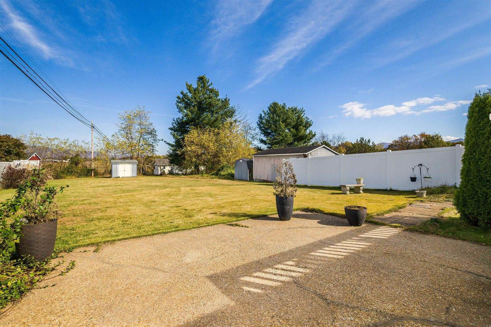 311 Williams Ave, Shenandoah, VA 22849