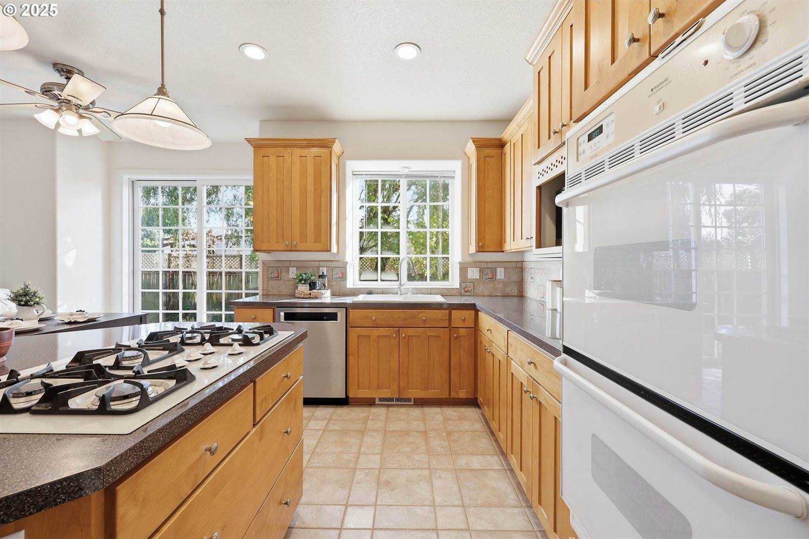 1219 SE Marla Pl, Hillsboro, OR 97123